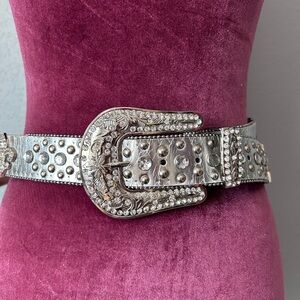 Silver Fleur De Lis Studded Bejeweled Faux Leather Statement Belt Size Large
